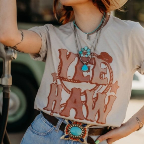 Yee Haw Rope Western Graphic T-Shirt - Picture 1 of 4